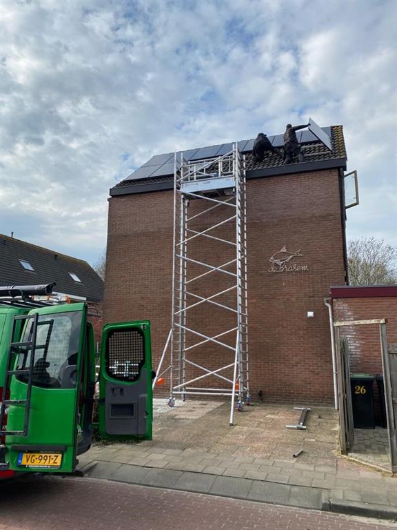 Alulift 660 × 2400 mm – Rolsteigerlift Type M